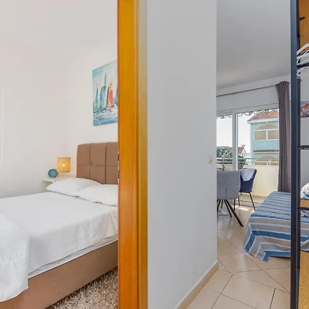 1 Bedroom Beautiful In *